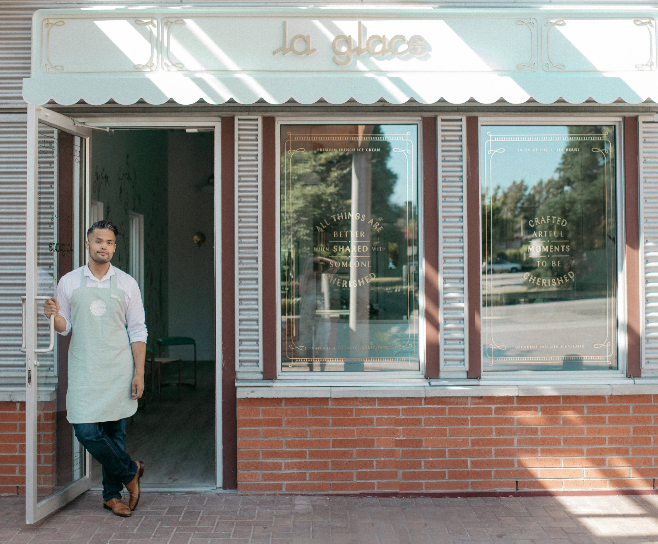 Interior design and signage for La Glace ice cream shop.