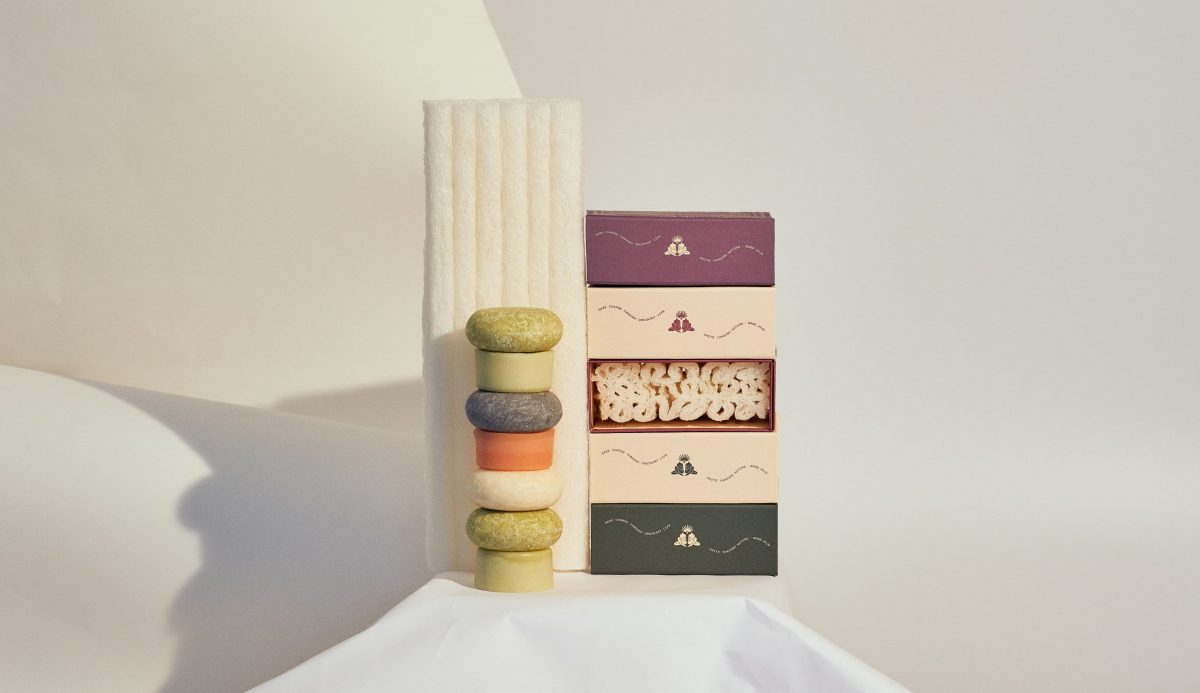 Plastic free, compostable, recyclable box design for shampoo and conditioner bars by Good Juju.